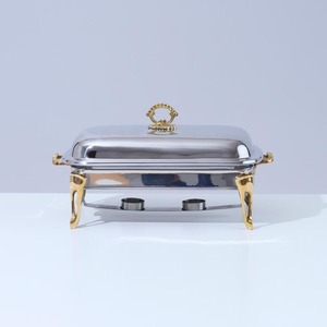 Plat à chafing rectangulaire moderne avec finition argentée polie, accent doré et brûleurs à double combustible pour la présentation de la restauration formelle - Product Image 1