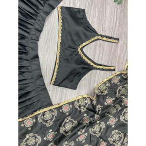 Lehenga Choli Navratri tendance et magnifique avec un véritable travail de miroir, taille 2XL - Product Image 2