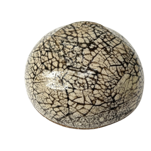 Bol en coquille de noix de coco avec motif ondulé gravé, surface éco-responsable, idéal pour la décoration de cuisine moderne - Product Image 1