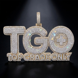 Pendentif Moissanite Taille Brillant Personnalisé, Collier Hip Hop avec Logo Glacé, Argent 925 Plaqué Or VVS, Certifié IGI, Tendance Unisexe - Product Image 1
