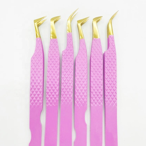 Pince à cils de précision à 45 degrés pour pose et retrait des cils, avec poignées ergonomiques antidérapantes et emballage personnalisé - Product Image 2