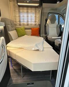 Remolque Camper Todoterreno de Acero de 22 pies, 2024, con Cocina, Horno, Literas, Capacidad de Carga de 6000 lb, para 4-6 Pasajeros - Product Image 2