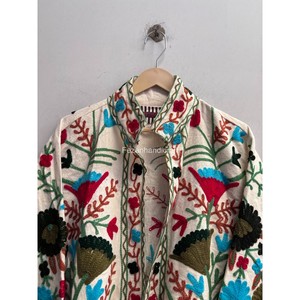 Veste brodée multicolores, veste en coton ouzbek Suzani, veste bohème chic, veste unisexe, veste d'hiver, veste courte pour femme - Product Image 3