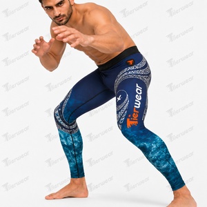 Leggings de compression athlétiques MMA 235 GSM en polyester et élasthanne, séchage rapide, extensibles dans quatre directions, respirants, pour l'entraînement en salle de sport, personnalisables OEM - Product Image 3