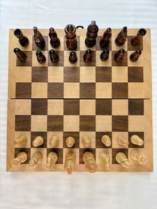 Jeux de société en bois traditionnels uniques et créatifs - Jeux d'intérieur innovants faits à la main avec un thème culturel, écologiques et multi-pièces - Product Image 3