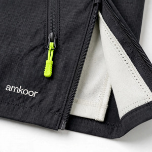 กางเกงวิ่งขาสั้นผู้ชาย Amkoor รุ่น Solid High Street มีกระเป๋า แห้งเร็ว ผ้ายืดสแปนเด็กซ์ เอวสูง ยางยืด ใส่สบาย เหมาะสำหรับเล่นกีฬา - Product Image 6