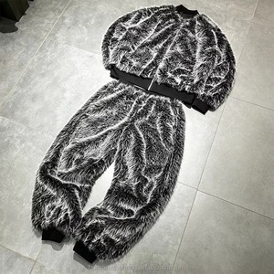 Fabricant de survêtements de sport personnalisés, vente en gros de vêtements de sport, OEM, marque privée, usine de tenues d'entraînement fitness, faible MOQ, fournisseur en gros - Product Image 6