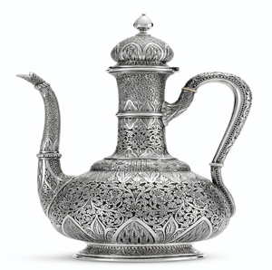 Superbe surahi plaqué argent avec de superbes gravures florales exquises gravées à la main sur toute la surface. Disponible en gros. - Product Image 1
