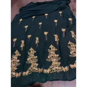 Vestido de Noche de Diseñador para Fiestas con Trabajo de Zari y Lentejuelas - para Ocasiones Especiales - Product Image 4