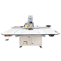 Grand modèle SOMAX SM-13090ARJ 360 °   Machine à coudre rotative |   Gamme de couture haute précision 130x90cm pour la fabrication de vêtements