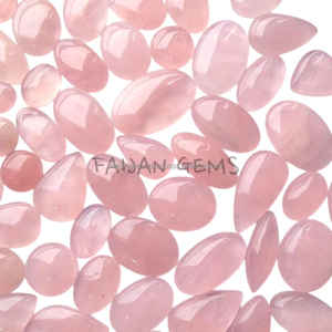 Venta al por mayor de piedras preciosas de cuarzo rosa natural mezcla de formas sueltas de todos los tamaños para la fabricación de joyas de piedra - Product Image 1