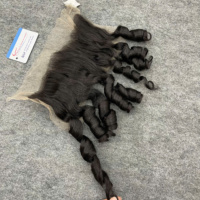 Produit phare : Perruque frontale HD 13x6 en cheveux humains vietnamiens 100% naturels, bouclés et volumineux, avec dentelle invisible et ligne de cheveux naturelle, prête à être expédiée