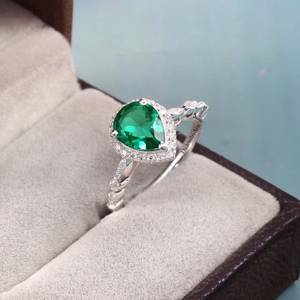 Anillo de Esmeralda con Corte de Pera, en Plata de Ley Chapada en Oro de 14K, Hecho a Mano, con Gema Verde, para Mujer, Regalo del Mes de Mayo para Ella - Product Image 5