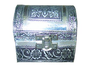Handcrafted Embossed Metal Jewelry Storage <b>Box</b> with <b>Lock</b> | Vintage Design Decorative Trinket Organizer Chest - Product Image 1