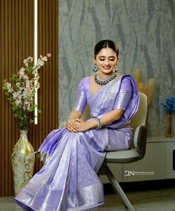 Purple Silk Saree Traditional Indian Wedding Wear Banarasi Style <b>Floor</b>-Length Women's Sari Regular Fit Wrinkle Free - Product Image 4