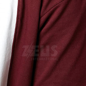 T-shirt surdimensionné pour hommes modernes, conçu pour les tenues décontractées, avec une coupe confortable et un style tendance. - Product Image 6