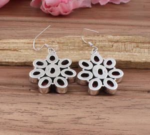 ต่างหูหยดน้ำทับทิมธรรมชาติ เงินแท้ 925 ประดับพลอยสีแดง AAA คุณภาพสูง เครื่องประดับหรูหราสำหรับผู้หญิง งานแต่งงาน งานเลี้ยง - Product Image 5