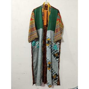 Robes kimono en soie longues faites à la main de qualité supérieure, patchwork vintage, taille unique, vêtements de nuit pour femmes - Product Image 6