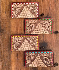 Porte-monnaie en cuir sculpté usiné à la main pochette étui de téléphone élégant multi-utilisations nouveau Design portefeuilles en cuir occidental pochette à la main - Product Image 4