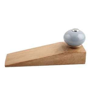 Cintres en bois haut de gamme pour armoires d'hôtels de luxe, logo personnalisé et style européen classique - Product Image 1