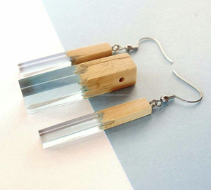 Pendientes colgantes de madera y resina hechos a mano, diseño floral con concha de perla y acentos de ratán para mujer, gran oferta - Product Image 4