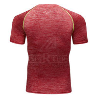 Chemises de compression ajustées pour hommes, manches courtes, confortables, pour la gym, l'entraînement et le fitness, évacuant l'humidité, fournies par l'usine.
