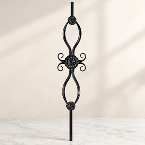 Rampe d'escalier en fer forgé sur mesure avec un travail de menuiserie élégant, une finition noire durable et un design décoratif raffiné pour les escaliers intérieurs - Product Image 1