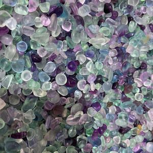 Vente en gros de copeaux de cristal de fluorite arc-en-ciel naturelle de haute qualité – Fluorite polie mélangée verte, violette et transparente - Product Image 3