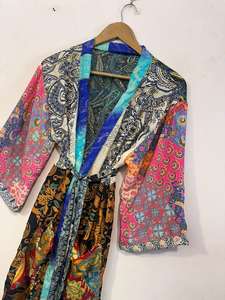 Robe kimono confortable et légère, style hippie, pour l'été, avec empiècements et imprimé floral bohème - Product Image 6