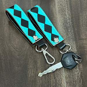 Nouveau porte-clés en cuir véritable à carreaux, bracelet de poignet bohème, porte-clés de voiture en cuir de vachette gravé, clip de fixation pour clés - Product Image 4