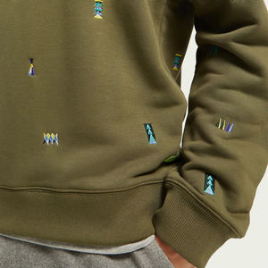 เสื้อสเวตเชิ้ตผู้ชายแบบกำหนดเองสำหรับฤดูหนาว ราคาขายส่ง คุณภาพสูง ทรงปกติ ผ้าฝ้ายฟลีซ 100% สไตล์มหาวิทยาลัย - Product Image 6