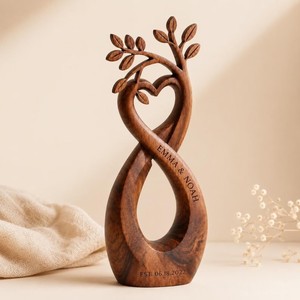 Sculpture d'arbre infini en bois fait main, cœur d'amour sculpté, décoration de table rustique, ornement de mariage, art pour salon - Product Image 1