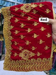 Conjunto de sari de terciopelo y seda Malai con bordados elaborados y un borde elegante que añade un encanto tradicional atemporal. - Product Image 3