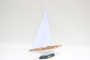 Modèle de bateau à voile en bois fait main - Yacht classique de style français peint, modèle réduit, décoration pour la maison et le bureau, Bijou - Product Image 2