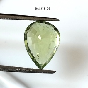 Turmalina Verde Claro Facetada Natural de Zambia, 4.20 Quilates, Corte Pera, Gema Suelta Premium para Joyería - Product Image 4