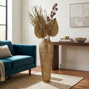 Vase en aluminium de conception moderne avec un design ajouré complexe, pour la décoration de la maison, offrant des options de personnalisation. - Product Image 6