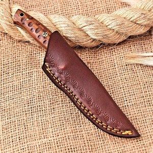Couteau de Bushcraft en Acier Damas Forgé à la Main, Manche en Bois de Palissandre, Manche Intégral, Couteau de Chasse et de Camping avec Étui en Cuir, Personnalisable OEM/ODM - Product Image 6