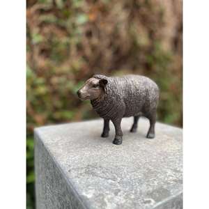 Adorno de oveja de hierro fundido, decoración de mesa, escultura de oveja de bronce hecha a mano y miniatura para suministros de jardín - Product Image 3