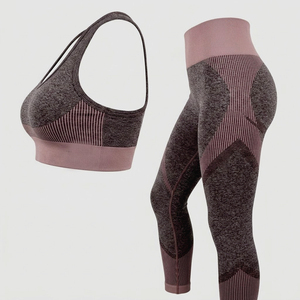 Ensemble de yoga côtelé : Leggings taille haute longueur intégrale et crop top dos nageur, couleur unie, respirant, sans couture, en Spandex et Polyester - Product Image 6