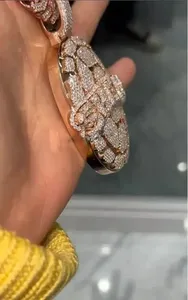 จี้รูปเต่าประดับมอสซาไนต์ ออกแบบตามสั่ง พร้อมสลักชื่อ สไตล์ฮิปฮอป ชุบทอง ประดับเพชรเต็มชิ้น  ผ่านการทดสอบเพชร พร้อมจี้ตัวอักษร - Product Image 2