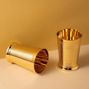 Verres à vin et à jus en verre et laiton, motif floral artisanal, design élégant de qualité supérieure, vente en gros - Product Image 5
