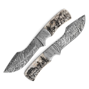 Cuchillo de caza hecho a mano de acero de Damasco Desert Rider con mango grabado a láser, hoja de espiga completa, punta de clip, 19 cm, funda de cuero de vaca original - Product Image 3