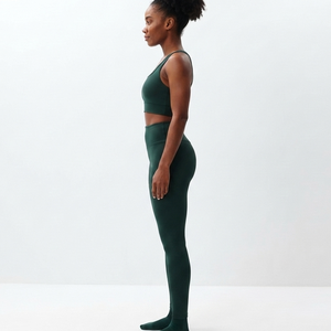 OEM Manufacturer Women's <b>Green</b> Yoga <b>Set</b> Racerback Crop Top High Waist Full Length Leggings 2 Piece Seamless Activewear Suit - Product Image 2