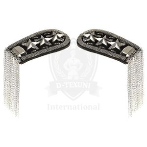 D-TEXUNI INTERNATIONAL Épaulettes Cérémonielles Argentées à Trois Étoiles avec Chaînes et Pompons, Meilleures Ventes - Product Image 1