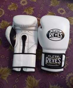 Guantes de Boxeo MMA de Cuero Vacuno Genuino Estilo Mexicano al por Mayor con Logotipo Personalizado para Entrenamiento y Sparring Unisex con Cierre de Gancho y Bucle - Product Image 4