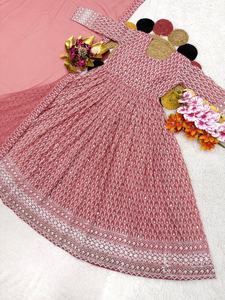 Vestido Chikankari con Georgette Dupatta para fiestas festivas añade glamour y elegancia a tu look - Product Image 6