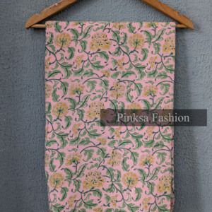 ผ้าฝ้ายพิมพ์ลายดอกไม้สีชมพูพรีเมียม 100% สำหรับชุดฤดูร้อนและงานควิลท์ ผลิตด้วยมือในอินเดีย - Product Image 1