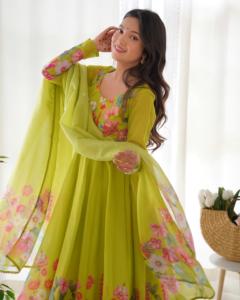 Trend Setter Indian Pakistani Elegant Showstopper Designer <b>Red</b> Bridal Wear Salwar Suit Latest Exclusive Most Trendy Party Wear - Product Image 4