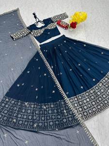 LAHENGA CHOLI DUPATTA de Faux Georgette con Bordado de Lentejuelas - Product Image 6