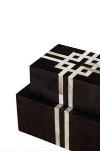 Caja de Almacenamiento con Incrustaciones de Hueso Abstractas de Diseño, Caja de Joyería de Madera Hecha a Mano de Primera Calidad con Patrón Artístico en Blanco y Negro para Dormitorio - Product Image 2